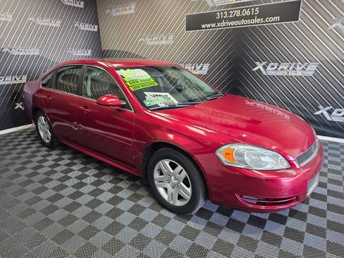 Used 2014 Chevrolet Impala LT w/ LT Sunroof Package FWD image 9
