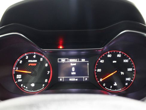 Used 2022 Chevrolet TrailBlazer RS w/ Sun and Liftgate Package image 14