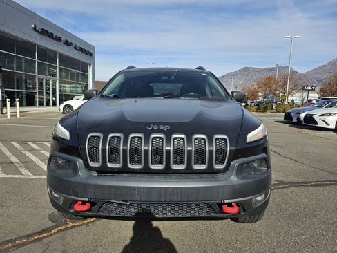 Used 2016 Jeep Cherokee Trailhawk w/ Comfort/Convenience Group image 11