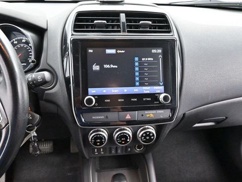 Used 2021 Mitsubishi Outlander Sport AWD image 19