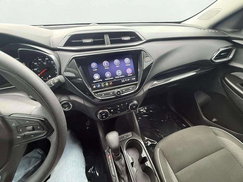 Used 2022 Chevrolet TrailBlazer LT w/ Convenience Package image 18