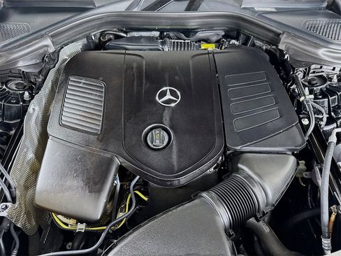 Certified 2024 Mercedes-Benz GLC 300 4MATIC image 31