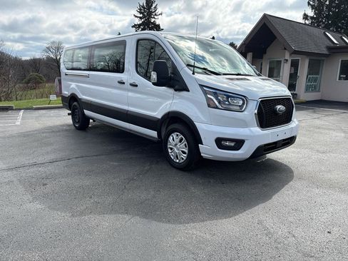 Used 2023 Ford Transit 350 XLT RWD image 3