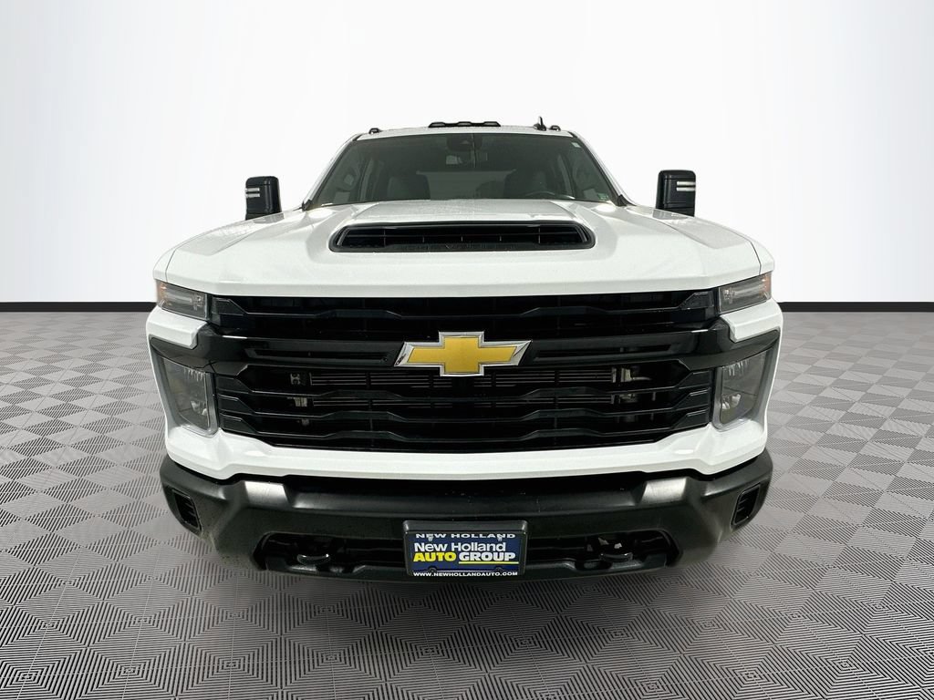 Used 2025 Chevrolet Silverado 3500 W/T w/ WT Convenience Package AWD/4WD image 2