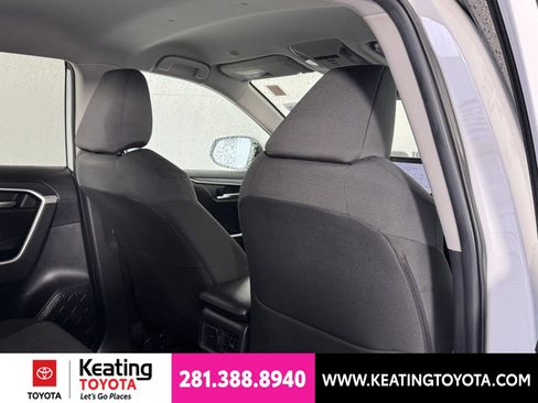 Certified 2025 Toyota RAV4 XLE AWD/4WD image 21