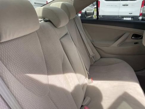 Used 2011 Toyota Camry LE image 23