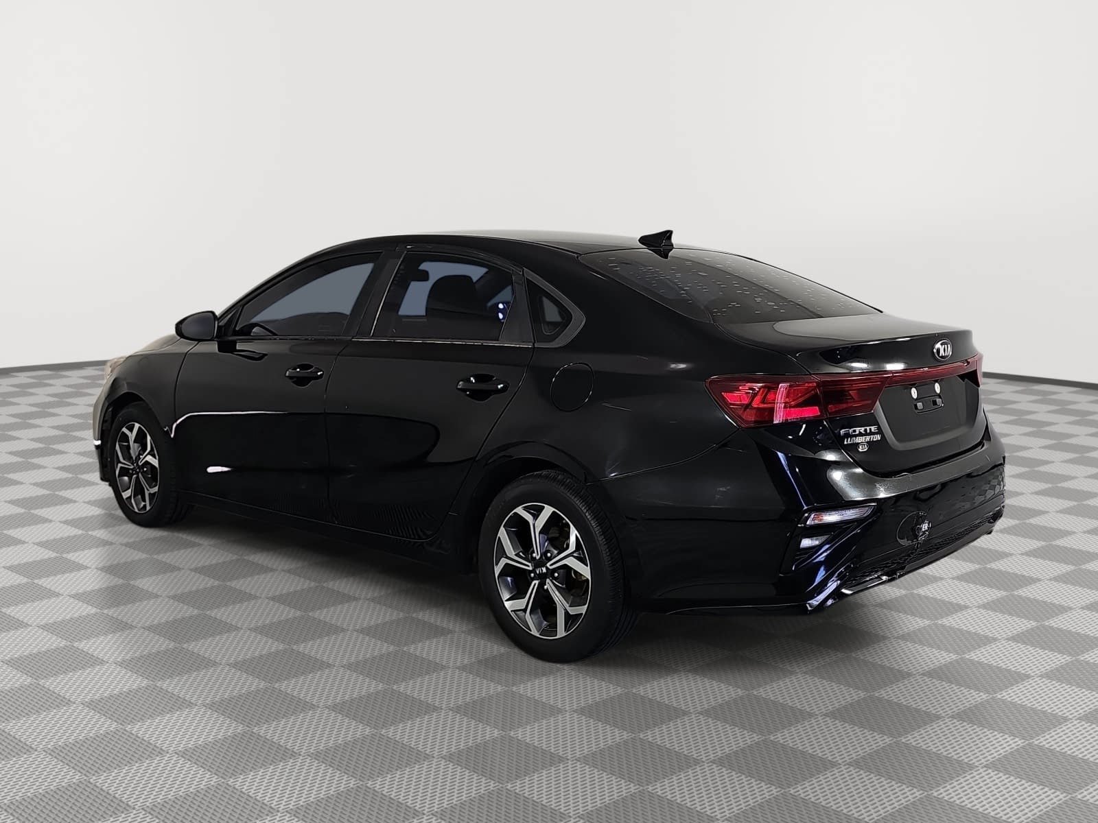 Used 2019 Kia Forte LXS FWD image 6