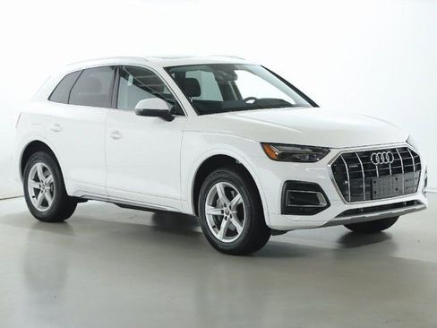Used 2023 Audi Q5 2.0T Premium w/ Convenience Package AWD/4WD image 9