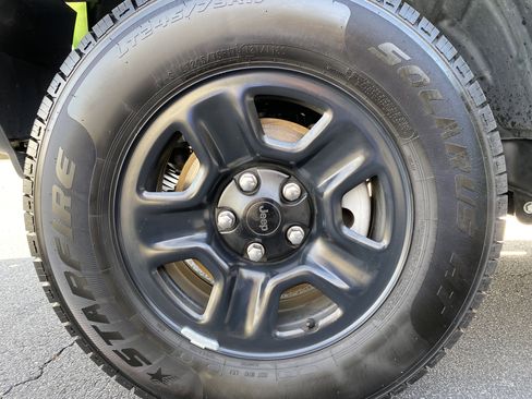 Used 2019 Jeep Wrangler Unlimited Sport image 42