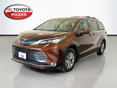 Used 2023 Toyota Sienna XLE