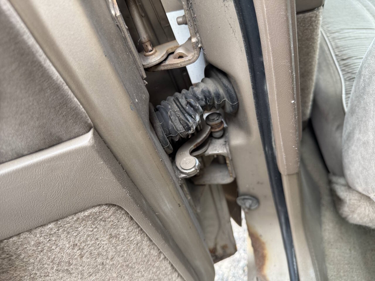 Used 1994 Buick Century Special FWD image 46