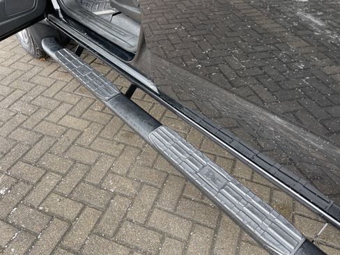 Used 2022 Chevrolet Colorado Z71 w/ Safety Package image 14