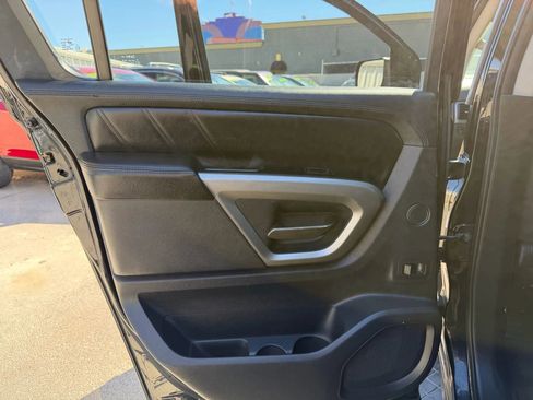 Used 2015 Nissan Armada SV image 13