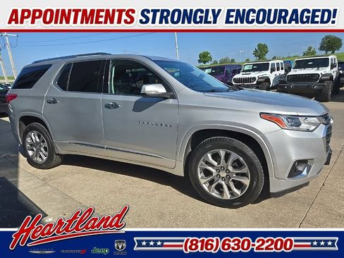 Used 2021 Chevrolet Traverse Premier AWD/4WD image 13
