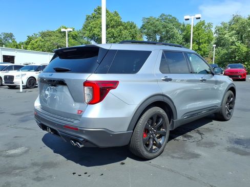 Used 2020 Ford Explorer ST w/ ST Street Pack AWD/4WD image 7