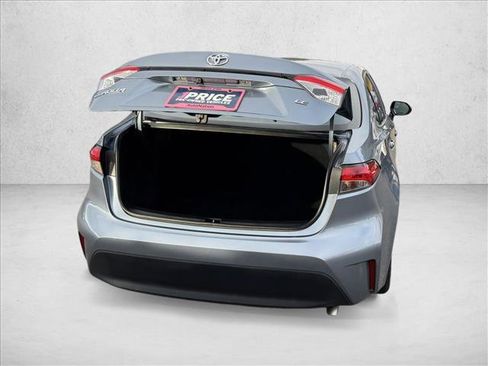 Used 2023 Toyota Corolla LE image 7