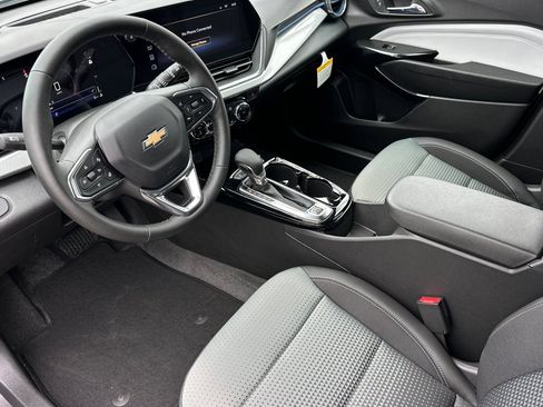New 2026 Chevrolet Trax LT w/ Driver Confidence Package FWD image 10