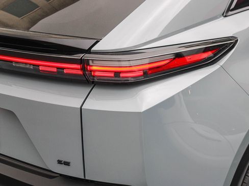 New 2026 Toyota C-HR AWD/4WD image 10