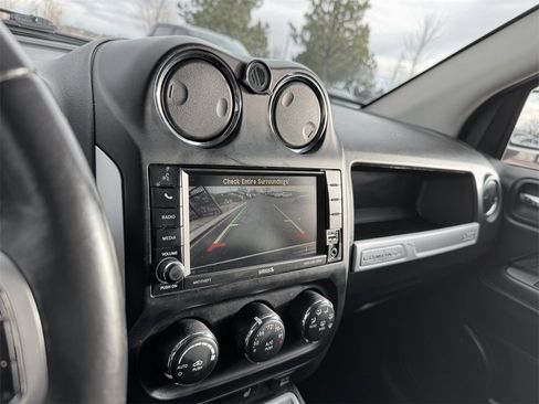 Used 2016 Jeep Compass High Altitude image 21