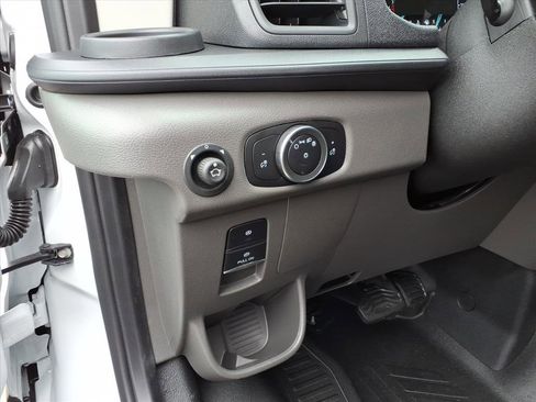 Used 2025 Ford Transit 150 Low Roof AWD image 12