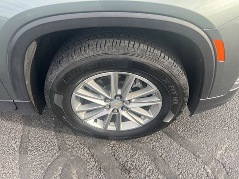 Used 2023 Chevrolet Traverse LT w/ LPO, Floor Liner Package image 2