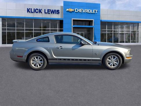 Used 2009 Ford Mustang Coupe RWD image 9