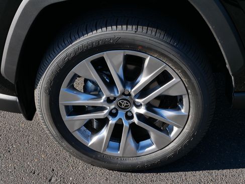 Certified 2025 Toyota RAV4 XLE Premium image 15