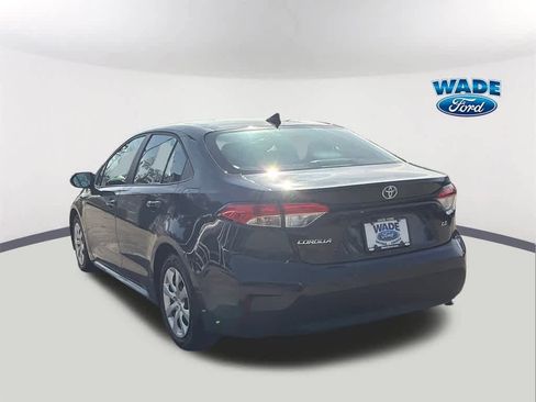 Used 2025 Toyota Corolla LE image 7