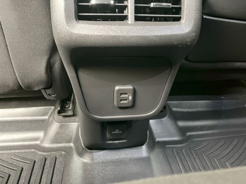 Used 2021 GMC Terrain SLE w/ Driver Convenience Package image 12