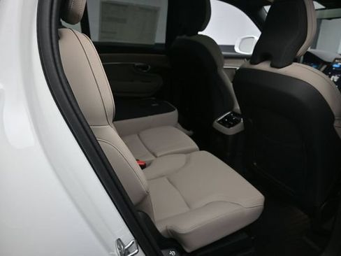 New 2026 Volvo XC90 T8 Plus w/ Protection Package Premier AWD/4WD image 27