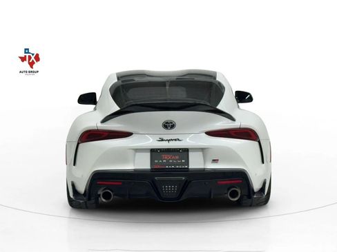 Used 2024 Toyota Supra Premium image 7