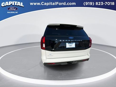 New 2026 Ford Expedition Active image 7