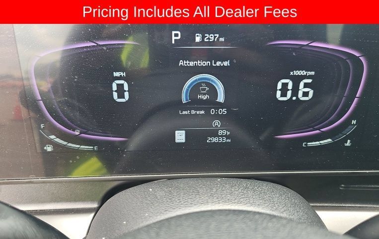 Certified 2025 Kia Sportage EX FWD image 4