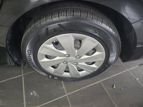 Used 2019 Kia Rio S image 24