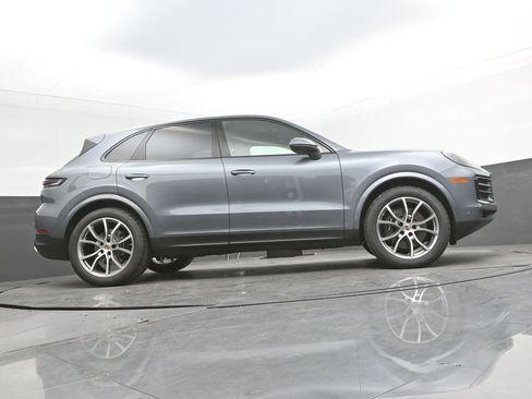 New 2026 Porsche Cayenne AWD/4WD image 40