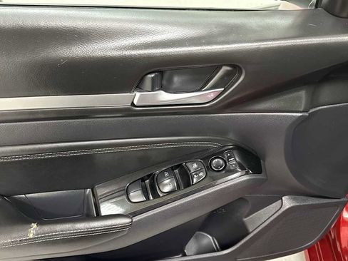 Used 2020 Nissan Altima 2.5 SV image 15