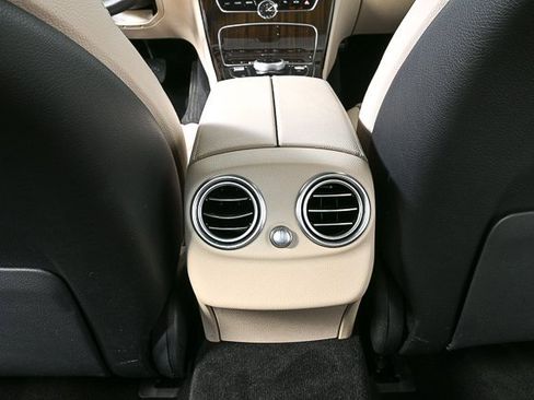 Used 2019 Mercedes-Benz C 300 Sedan image 18