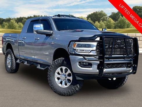 Used 2023 RAM 3500 Laramie AWD/4WD image 2