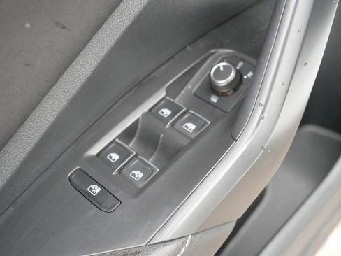 Certified 2024 Volkswagen Jetta S FWD image 17