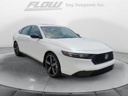 Certified 2025 Honda Accord Sport image 1