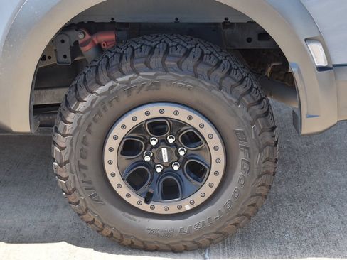 Used 2023 Ford F150 Raptor w/ Raptor Carbon Fiber Package AWD/4WD image 12