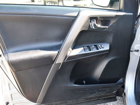 Used 2016 Toyota RAV4 XLE AWD/4WD image 23