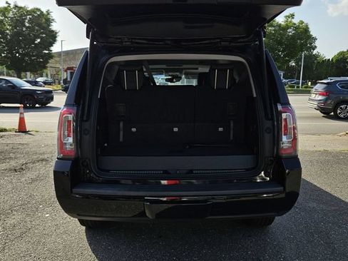 Used 2019 GMC Yukon SLT AWD/4WD image 32
