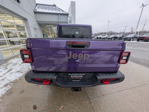 New 2026 Jeep Gladiator Rubicon w/ Steel Power Dome Hood Package AWD/4WD image 11