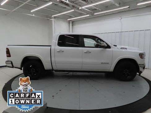 Used 2021 RAM 1500 Laramie AWD/4WD image 2