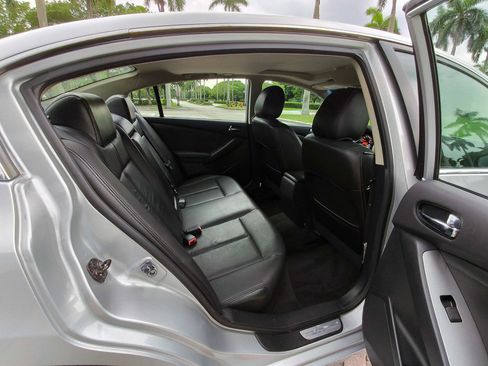 Used 2009 Nissan Altima 2.5 SL w/ SL Pkg FWD image 13