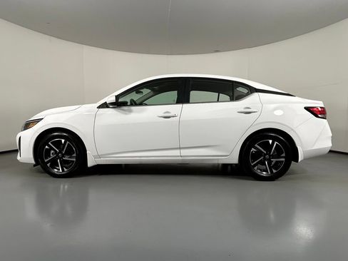 Used 2025 Nissan Sentra SV w/ All-Weather Package FWD image 4