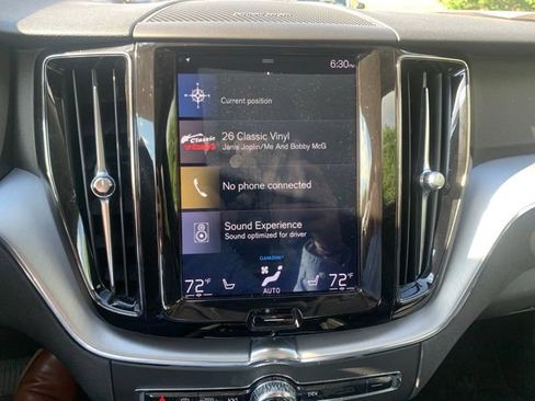 Used 2019 Volvo XC60 T6 Momentum w/ Multimedia Package AWD/4WD image 14