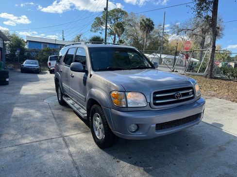 Used 2002 Toyota Sequoia Limited image 3