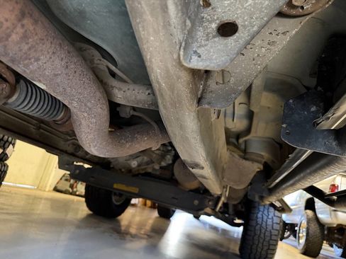 Used 2006 Chevrolet Silverado 3500 LT w/ Heavy-Duty Power Package image 18